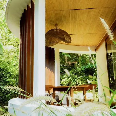 Kirana Retreat Sumbawa Hotel Sekongkang Exterior photo
